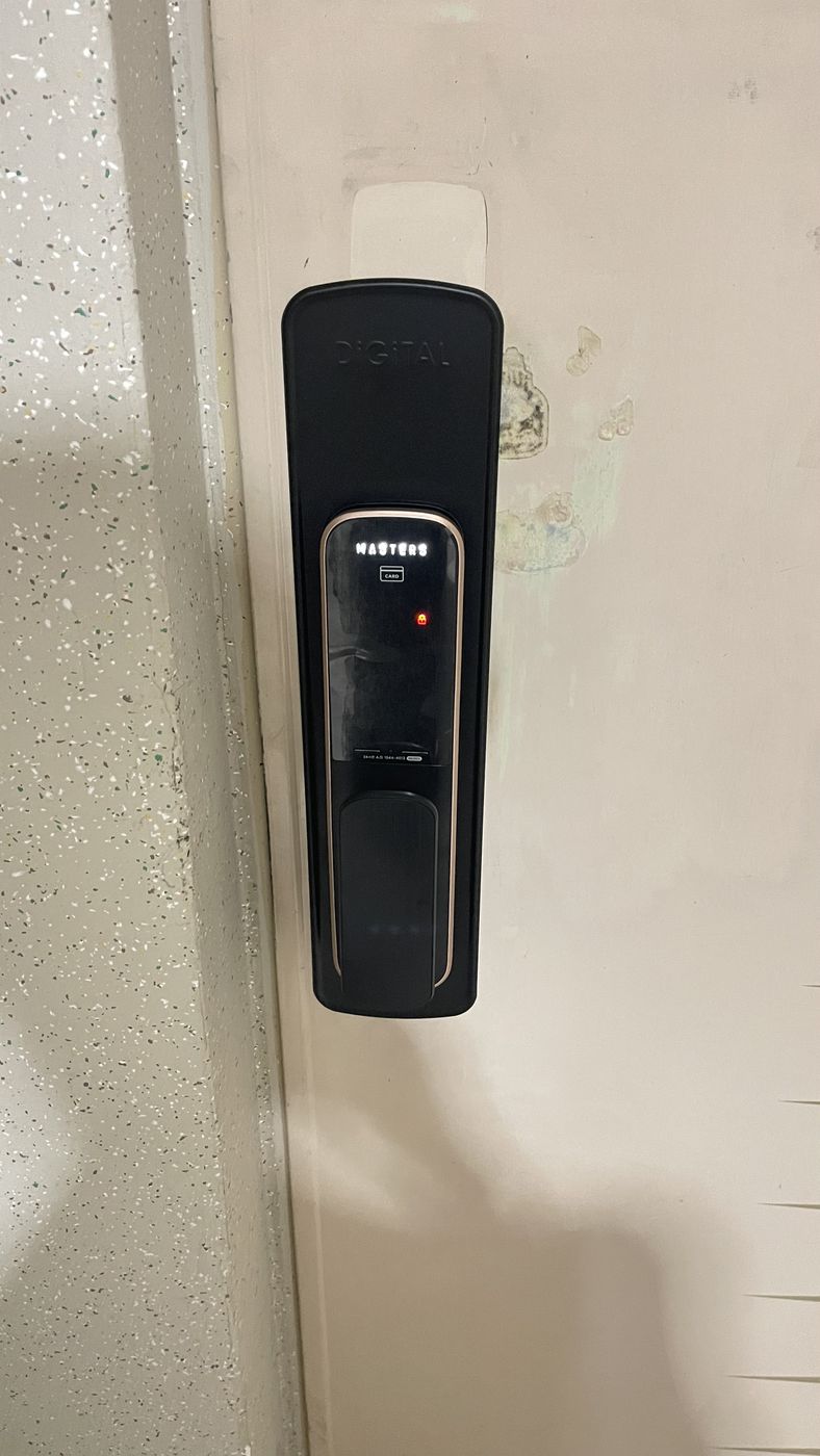 도어락 시공 현장 사진